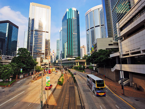 误区四：离岸银行位置偏僻，账户难以管理